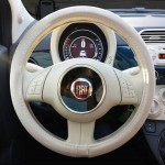 FIAT 500 ΚΑΛΥΜΜΑ ΤΙΜΟΝΙΟΥ ΜΠΕΖ ΓΙΑ FIAT 500 37-39cm 50% ΔΕΡΜΑ+50% ΒΑΜΒΑΚΕΡΟ Διάμετρος 37-39 cm