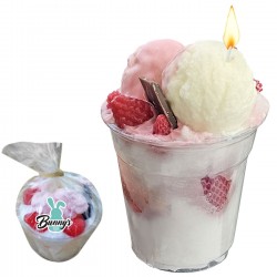 Κερί Milkshake Παγωτό με Φράουλες 13,5xΦ10cm Bunny's 932157 Απλές Λαμπάδες - Κεριά - Κηροστάτες